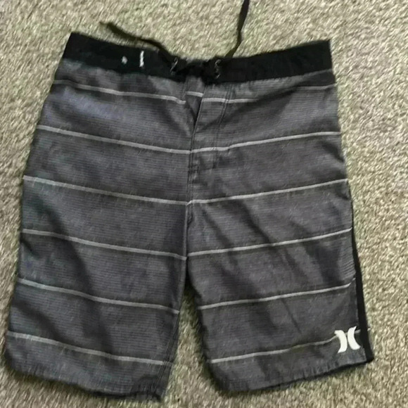 Boys Hurley bathing suit size 16/28 - Picture 1 of 5